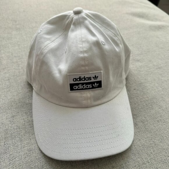 Adidas Originals Hat - Picture 1 of 3